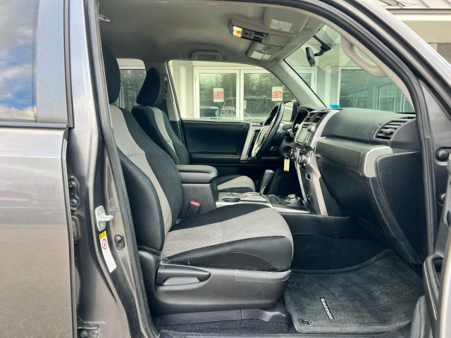 JTEBU5JR8F5218069 - 2015 TOYOTA 4RUNNER SR5/SR5 PREMIUM GRAY photo 5