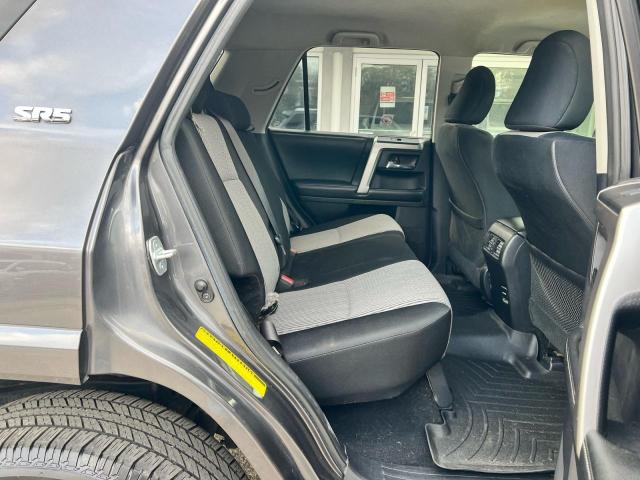 JTEBU5JR8F5218069 - 2015 TOYOTA 4RUNNER SR5/SR5 PREMIUM GRAY photo 6