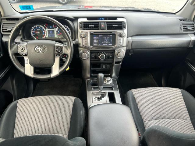 JTEBU5JR8F5218069 - 2015 TOYOTA 4RUNNER SR5/SR5 PREMIUM GRAY photo 9