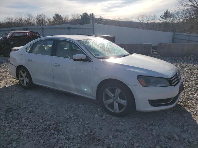 1VWAT7A38EC020819 - 2014 VOLKSWAGEN PASSAT S Սպիտակ լուսանկար 4