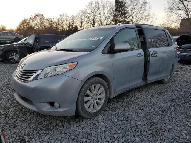 2015 TOYOTA SIENNA XLE, 