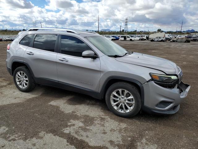 1C4PJLCB0KD376803 - 2019 JEEP CHEROKEE LATITUDE Srebrny zdjęcie 4