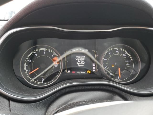 1C4PJLCB0KD376803 - 2019 JEEP CHEROKEE LATITUDE Srebrny zdjęcie 9