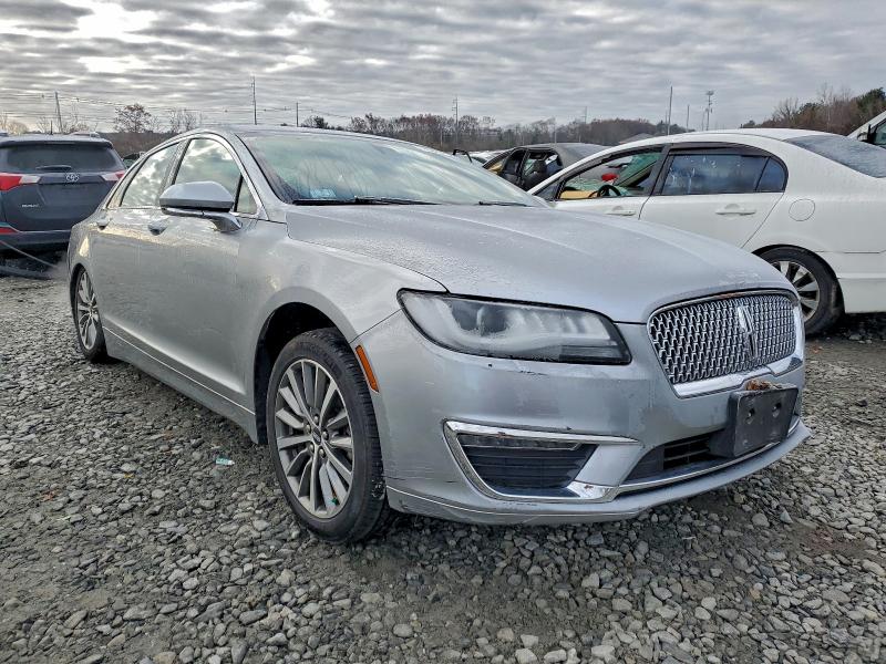 3LN6L5B95LR619512 - 2020 LINCOLN MKZ BLACK photo 4