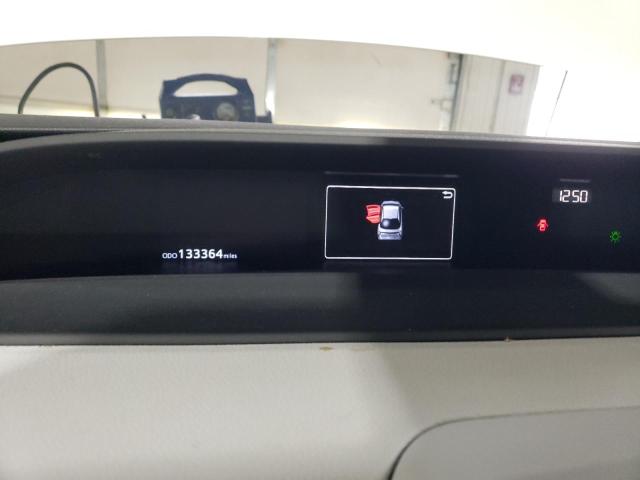 JTDKARFU8J3057129 - 2018 TOYOTA PRIUS Beyaz fotoğraf 9