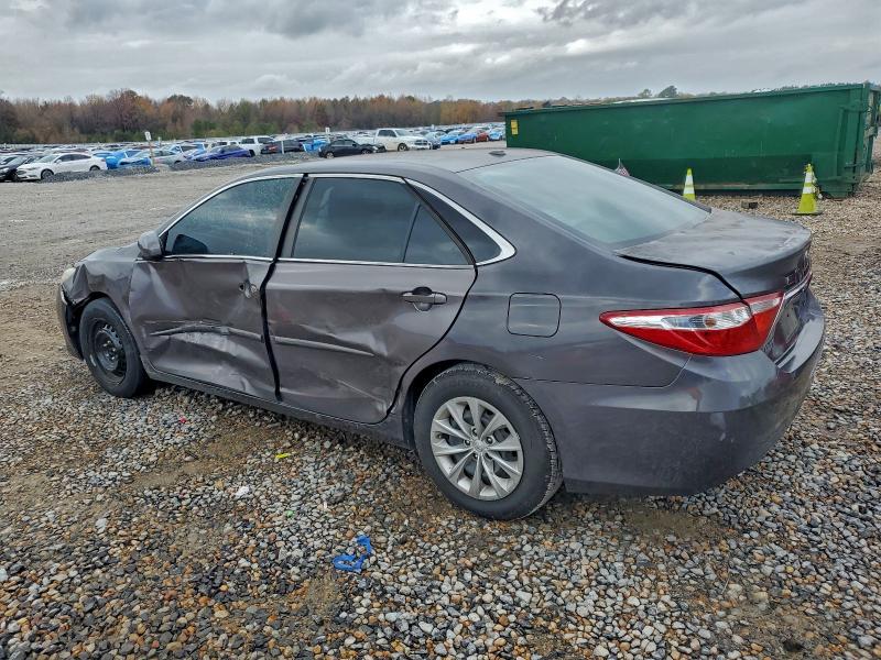 4T4BF1FK5GR539353 - 2016 TOYOTA CAMRY LE 灰色 照片 2