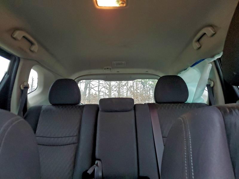 KNMAT2MV2JP590367 - 2018 NISSAN ROGUE S BLACK photo 10