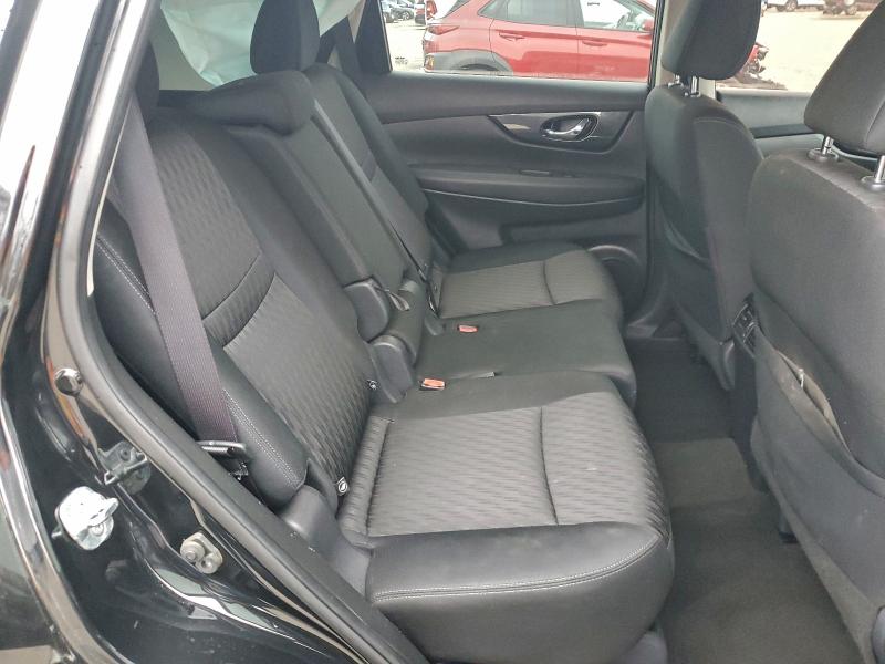 KNMAT2MV2JP590367 - 2018 NISSAN ROGUE S BLACK photo 11