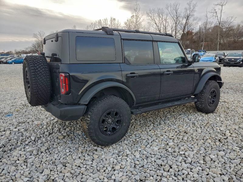 1FMEE5DP0PLB72562 - 2023 FORD BRONCO BASE أسود صورة 3