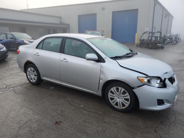1NXBU40E09Z052150 - 2009 TOYOTA COROLLA BASE SILVER photo 4