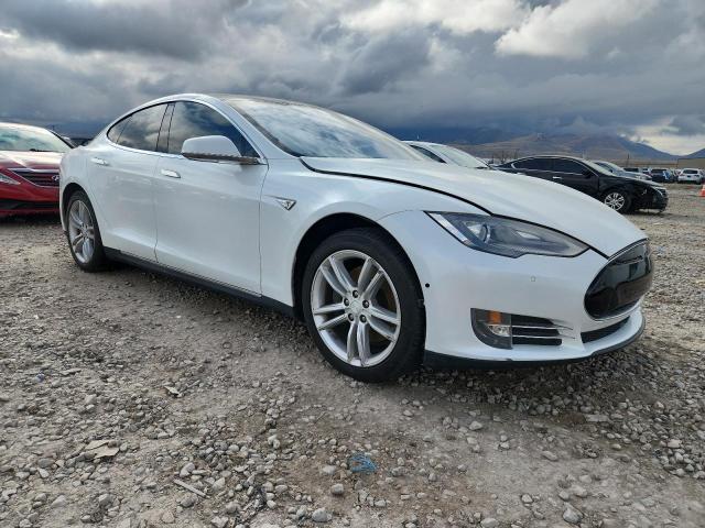 5YJSA1S10EFP56261 - 2014 TESLA MODEL S 白色 照片 4