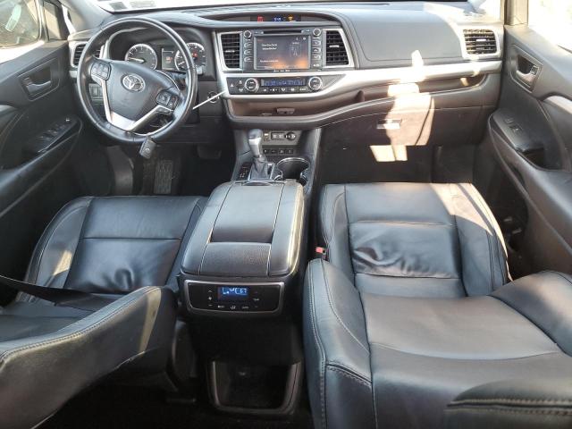5TDJZRFH0HS407966 - 2017 TOYOTA HIGHLANDER SE წითელი ფოტო 8
