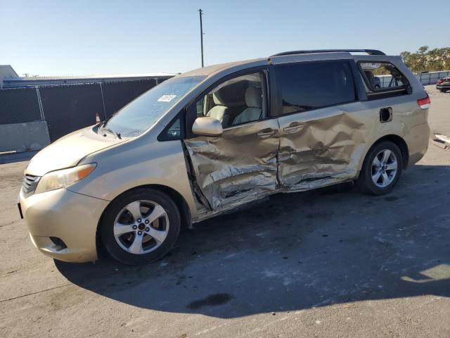 2011 TOYOTA SIENNA LE, 