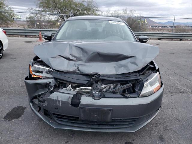 3VWDP7AJ1CM362835 - 2012 VOLKSWAGEN JETTA SE Grau Foto 5