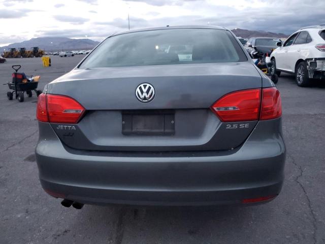 3VWDP7AJ1CM362835 - 2012 VOLKSWAGEN JETTA SE Grau Foto 6