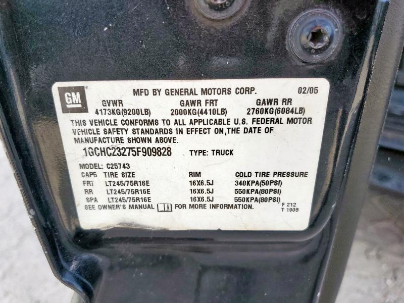 1GCHC23275F909828 - 2005 CHEVROLET SILVERADO C2500 HEAVY DUTY GRAY photo 13