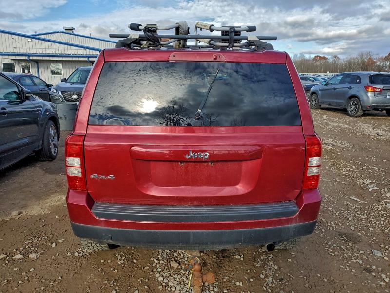1C4NJRBBXHD143113 - 2017 JEEP PATRIOT SPORT 红色 照片 6