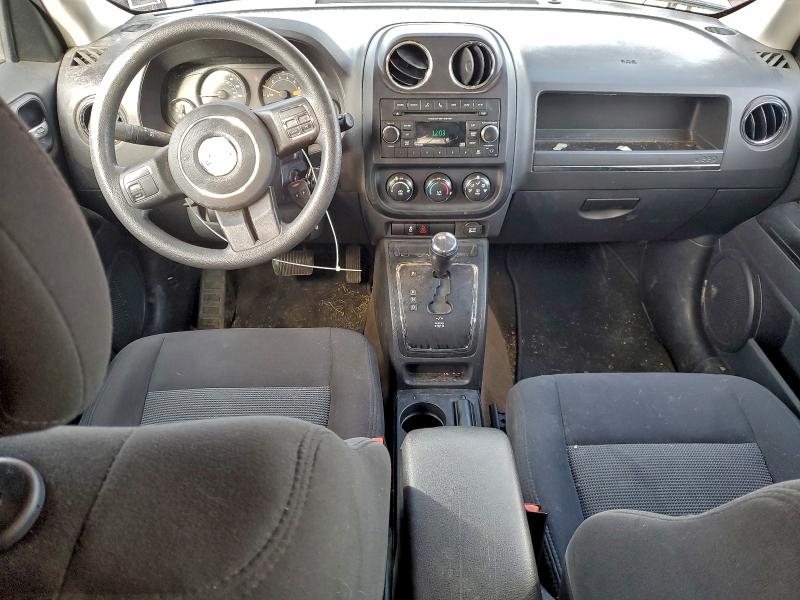 1C4NJRBBXHD143113 - 2017 JEEP PATRIOT SPORT 红色 照片 8