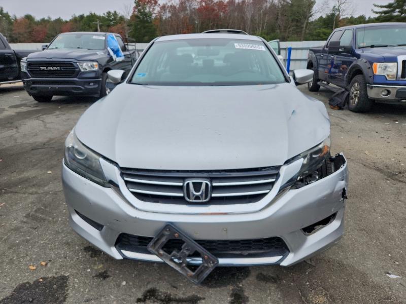 1HGCR2F30DA129096 - 2013 HONDA ACCORD LX 银色 照片 5