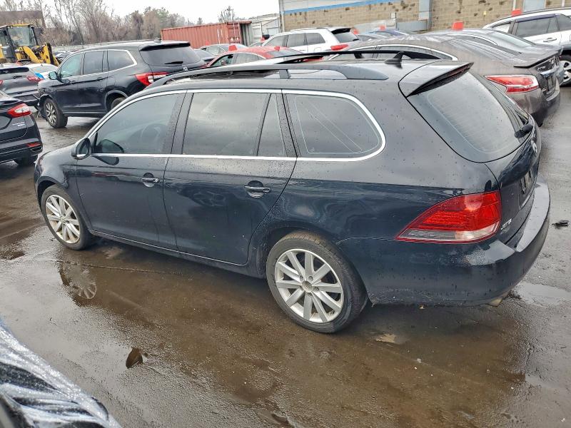 3VWPL7AJXBM677429 - 2011 VOLKSWAGEN JETTA TDI BLACK photo 2