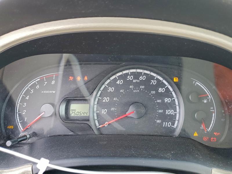 5TDKK3DC9BS024922 - 2011 TOYOTA SIENNA LE 银色 照片 9