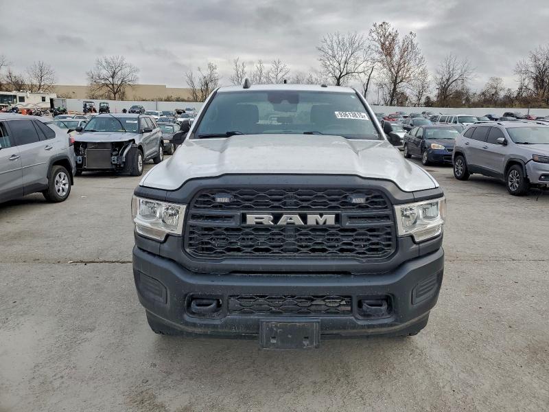 3C6UR5CJ7MG605019 - 2021 RAM 2500 TRADESMAN Biały zdjęcie 5