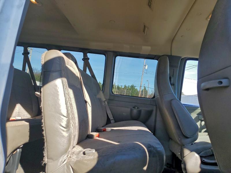 1GAZGPFGXH1168808 - 2017 CHEVROLET EXPRESS G3 LT 白色 照片 6