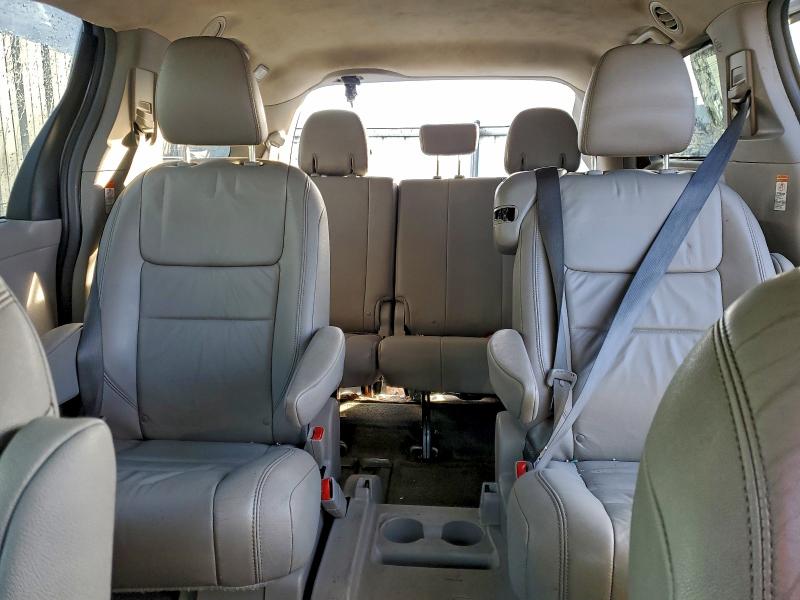 5TDYK3DC7GS736881 - 2016 TOYOTA SIENNA XLE ვერცხლისფერი ფოტო 10