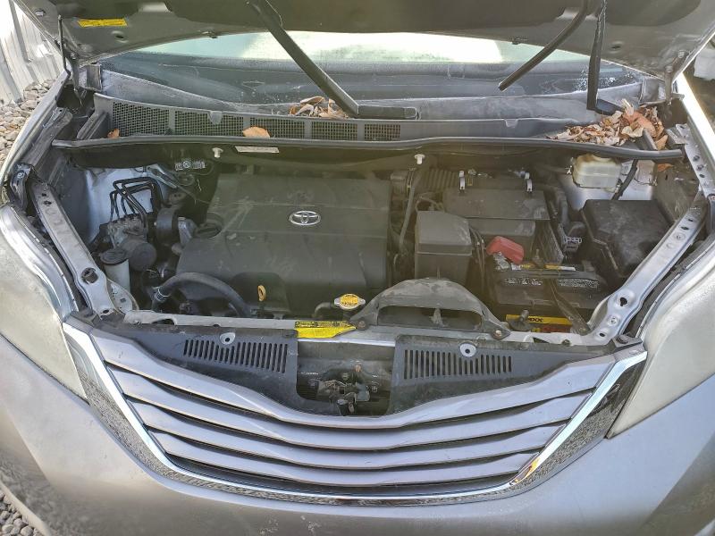 5TDYK3DC7GS736881 - 2016 TOYOTA SIENNA XLE ვერცხლისფერი ფოტო 12