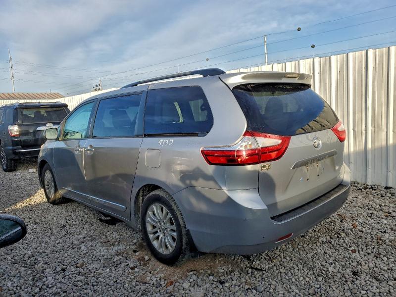 5TDYK3DC7GS736881 - 2016 TOYOTA SIENNA XLE ვერცხლისფერი ფოტო 2