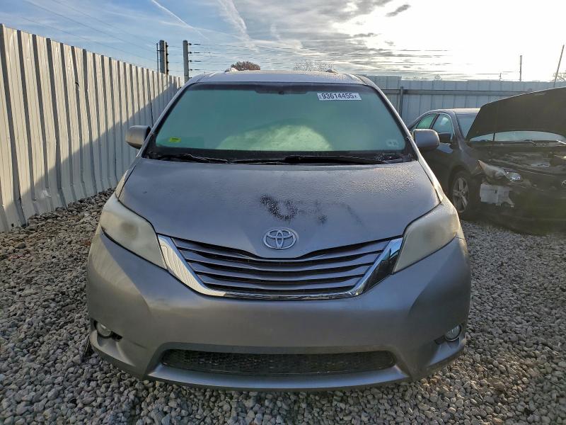 5TDYK3DC7GS736881 - 2016 TOYOTA SIENNA XLE ვერცხლისფერი ფოტო 5