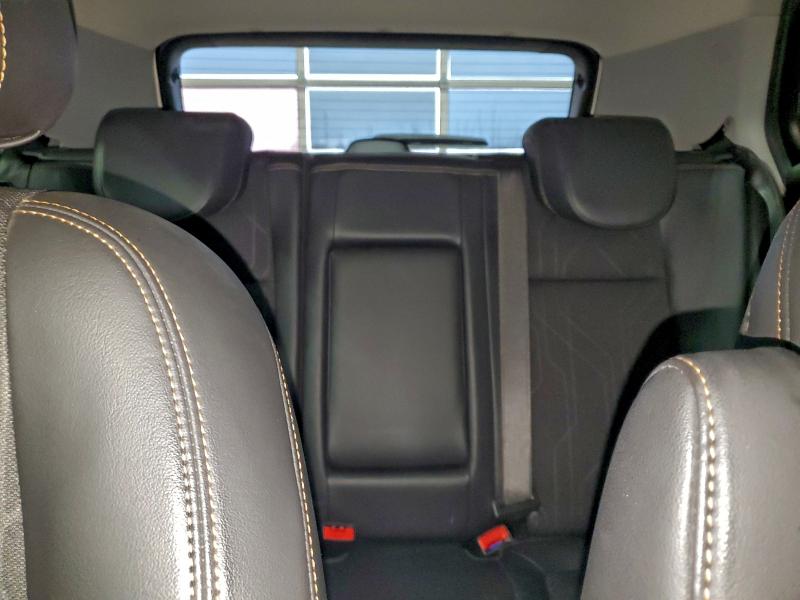 KL7CJLSB7KB862405 - 2019 CHEVROLET TRAX 1LT WHITE photo 10