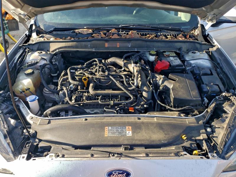 3FA6P0HD3JR265645 - 2018 FORD FUSION SE ვერცხლისფერი ფოტო 11