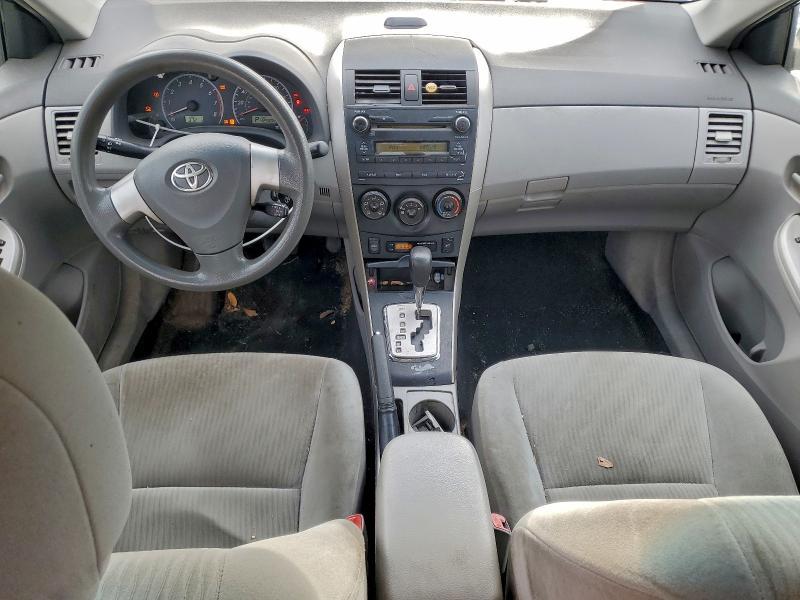 1NXBU4EE3AZ253621 - 2010 TOYOTA COROLLA BASE ნაცრისფერი ფოტო 8