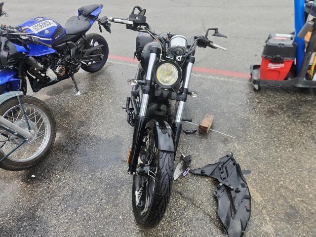 5VPGB36N1G3051854 - 2016 VICTORY MOTORCYCLES VEGAS BLACK photo 2