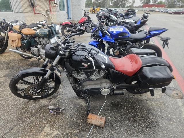 5VPGB36N1G3051854 - 2016 VICTORY MOTORCYCLES VEGAS BLACK photo 3