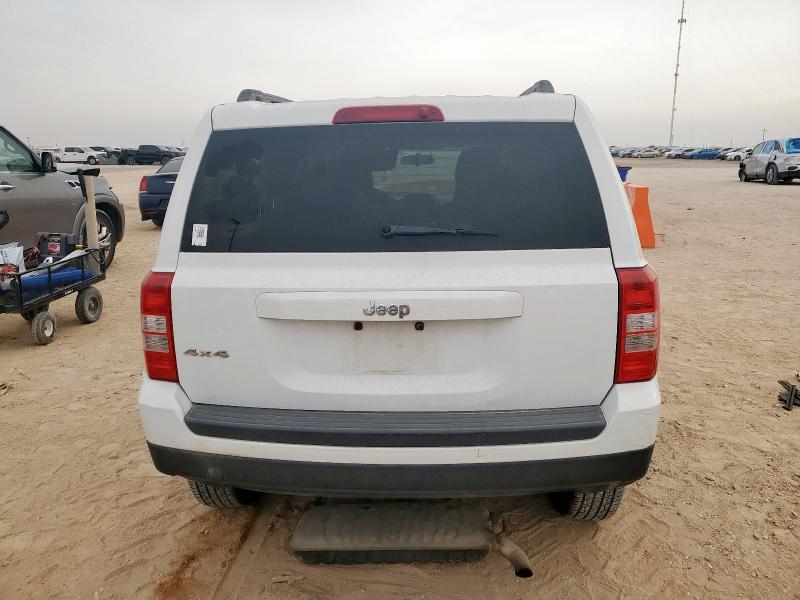 1C4NJRBB8CD521020 - 2012 JEEP PATRIOT SPORT თეთრი ფოტო 6