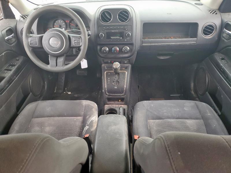 1C4NJRBB8CD521020 - 2012 JEEP PATRIOT SPORT თეთრი ფოტო 8