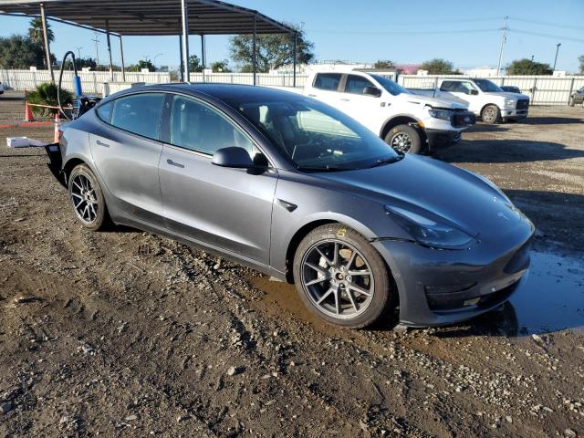 5YJ3E1EB4NF251675 - 2022 TESLA MODEL 3 灰色 照片 4
