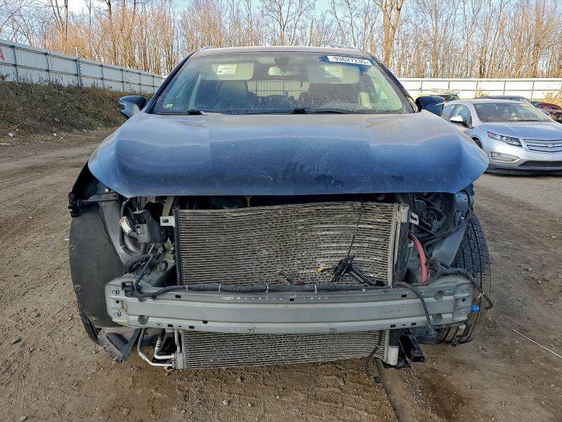 5GAERBKW2KJ166530 - 2019 BUICK ENCLAVE ESSENCE أسود صورة 5