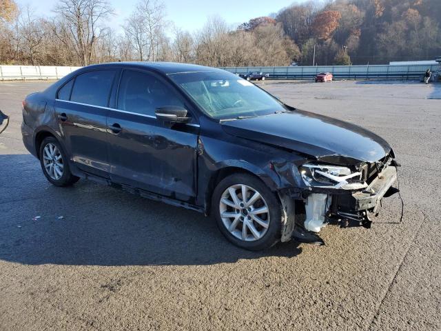 3VW3L7AJ0DM413704 - 2013 VOLKSWAGEN JETTA TDI შავი ფოტო 4