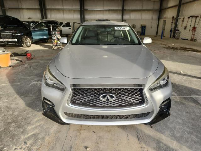 JN1EV7AR0KM551346 - 2019 INFINITI Q50 LUXE فضي صورة 5