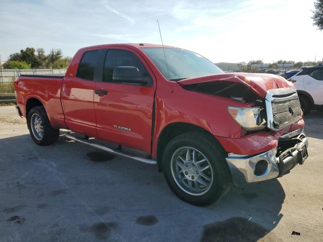5TFRM5F10BX026410 - 2011 TOYOTA TUNDRA DOUBLE CAB SR5 RED photo 4