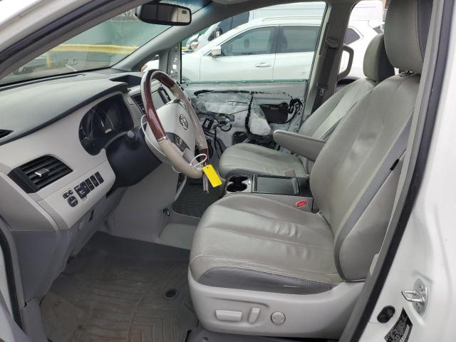 5TDDK3DC4DS069617 - 2013 TOYOTA SIENNA XLE თეთრი ფოტო 7