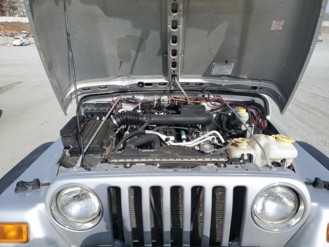 1J4FA39S55P353789 - 2005 JEEP WRANGLER X SILVER photo 11