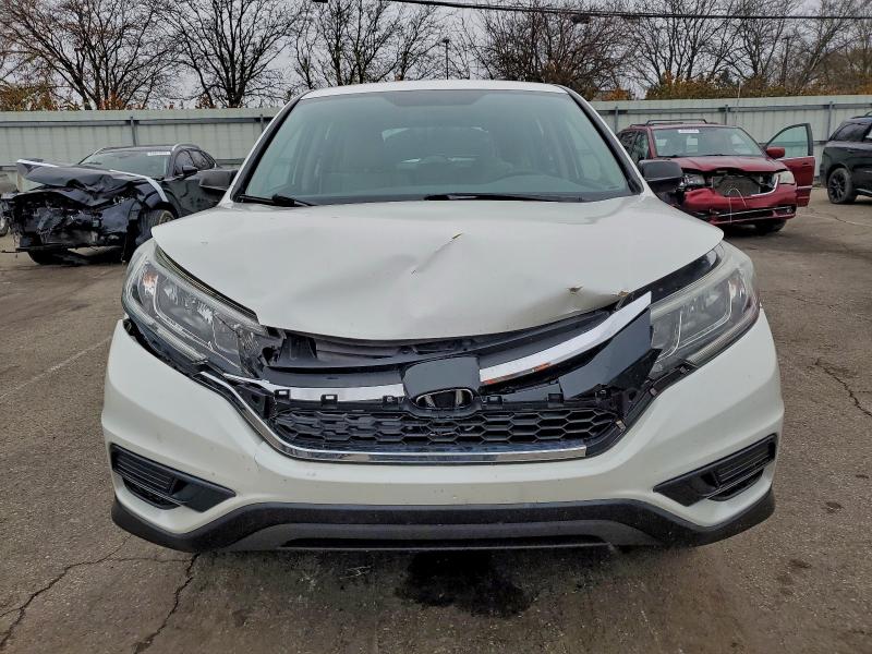 5J6RM4H31GL007981 - 2016 HONDA CR-V LX WHITE photo 5