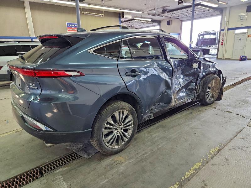 JTEAAAAHXNJ111292 - 2022 TOYOTA VENZA LE CHARCOAL photo 3