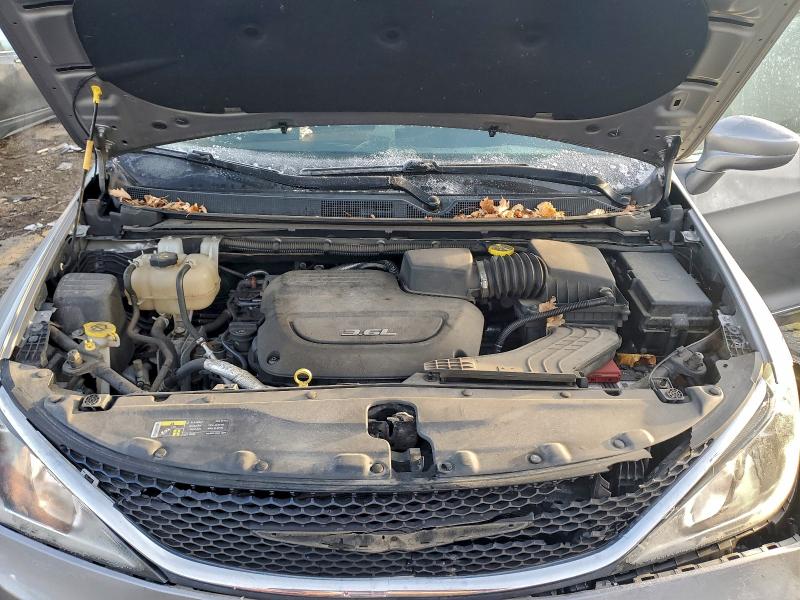 2C4RC1EGXHR832621 - 2017 CHRYSLER PACIFICA TOURING L PLUS SILVER photo 12