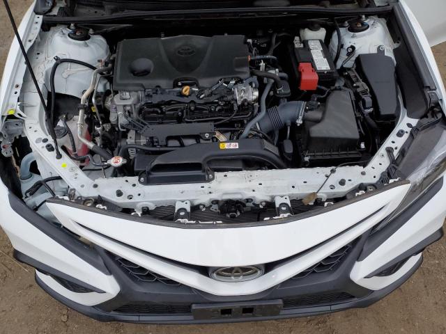 4T1G11AK7PU736871 - 2023 TOYOTA CAMRY SE NIGHT SHADE WHITE photo 11