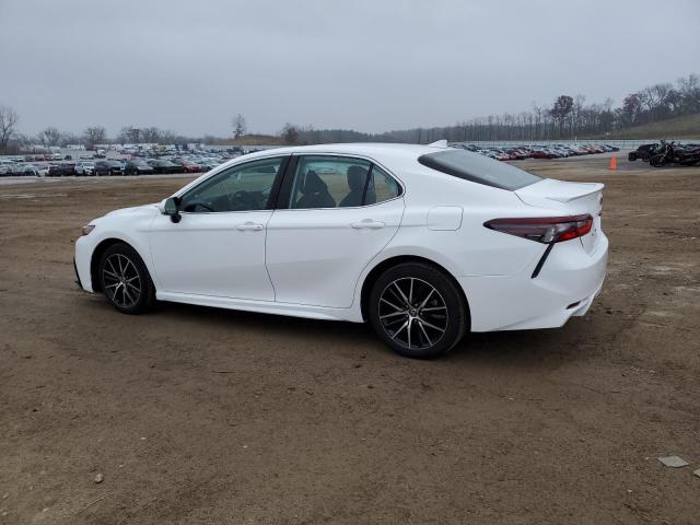 4T1G11AK7PU736871 - 2023 TOYOTA CAMRY SE NIGHT SHADE WHITE photo 2